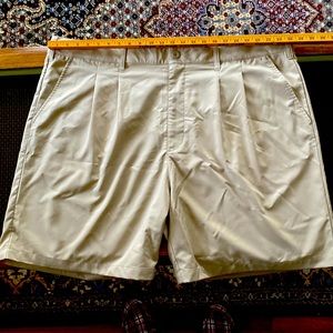 Men’s Reebok Golf Shorts Size 48 Tan